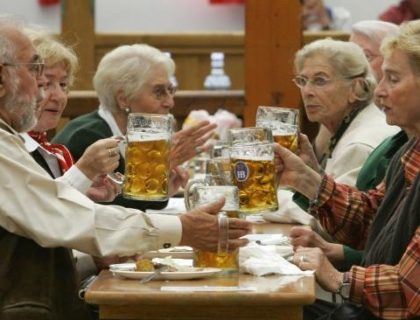 Šetnja pomaže želucu, alkohol mu škodi