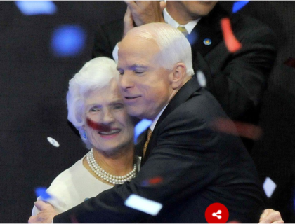 Džona Mekejna NADŽIVJELA MAJKA (106): Američki senator želio da se napiše ovo na njegovom GROBU