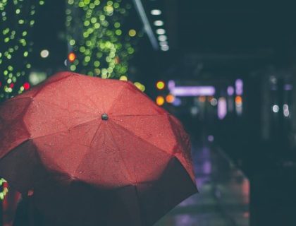 Evo kako šetanje po kiši može da vas učini zdravijim i mršavijim