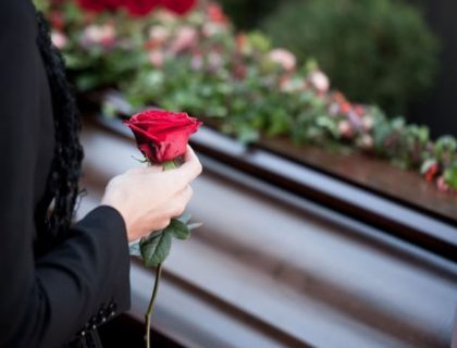 Povećana naknada za pogrebne troškove penzionera: Evo koliko novca će porodice preminulih dobijati od aprila