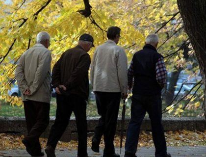 U Srbiji svakog dana na posao ide 35.000 PENZIONERA