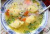 Domaća pileća supa s knedlama na tri načina: Melem za želudac nakon teške hrane! (RECEPT)
