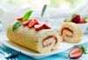 Gotov dok se okrenete: Rolat sa jagodama čiji ukus ćete sanjati! (RECEPT)