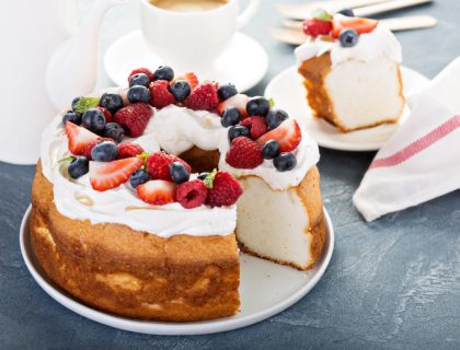 Anđeoska torta: Penasta fantazija koja ostavlja bez daha! (RECEPT)