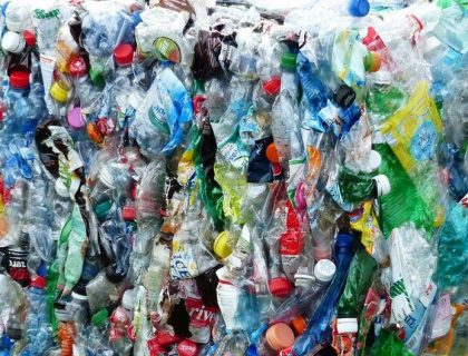 Voze se i čuvaju prirodu – karte za prevoz plaćaju plastičnim flašama