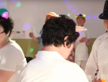 (VIDEO) MATORCI, DOĐITE U DISKO! Klub samo za starije od 65 godina je lek za južnokorejske penzionere!