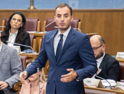 KONATAR: URA će predložiti povećanje svih penzija