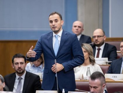 Opozicija ukazala na loše strane Zakona o PIO: Prosječan građanin imaće manja primanja kada ode u penziju