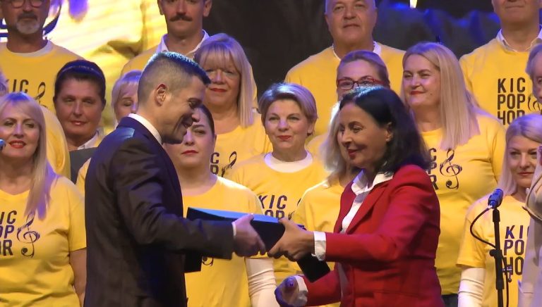 Završen SENIOR FEST 2025: Nagrade za brigu o starima gradonačelniku Mujoviću, Crvenom krstu i kompaniji M:tel