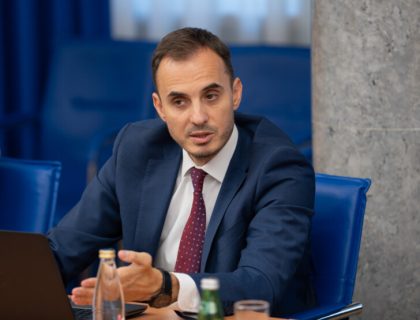 Konatar: Vlada je prevarila i razočarala penzionere mizernim povećanjem penzija za 0,38 odsto