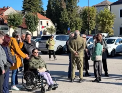 Protest penzionera na Cetinju: Ovo je skup za preživljavanje